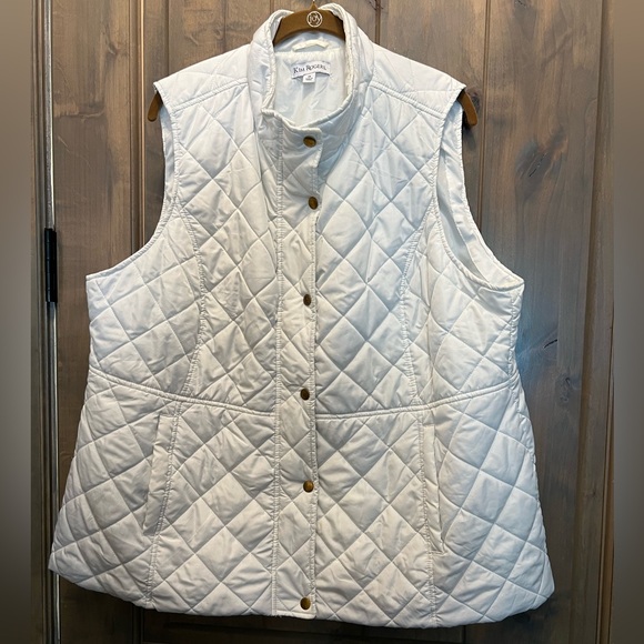 #2027. Kim Rogers White Quilted Puffy Vest w/Zip & Snap Closure. Size 1X - Picture 1 of 8